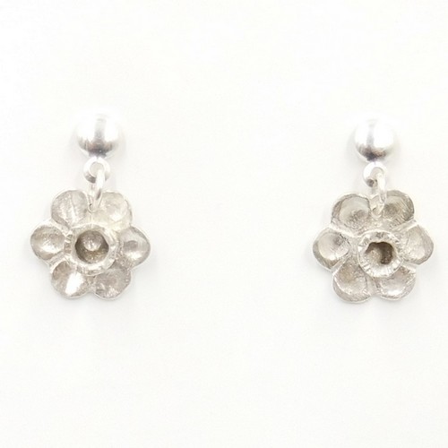 Click to view detail for DKC-2088 Earrings Dafffodils $86